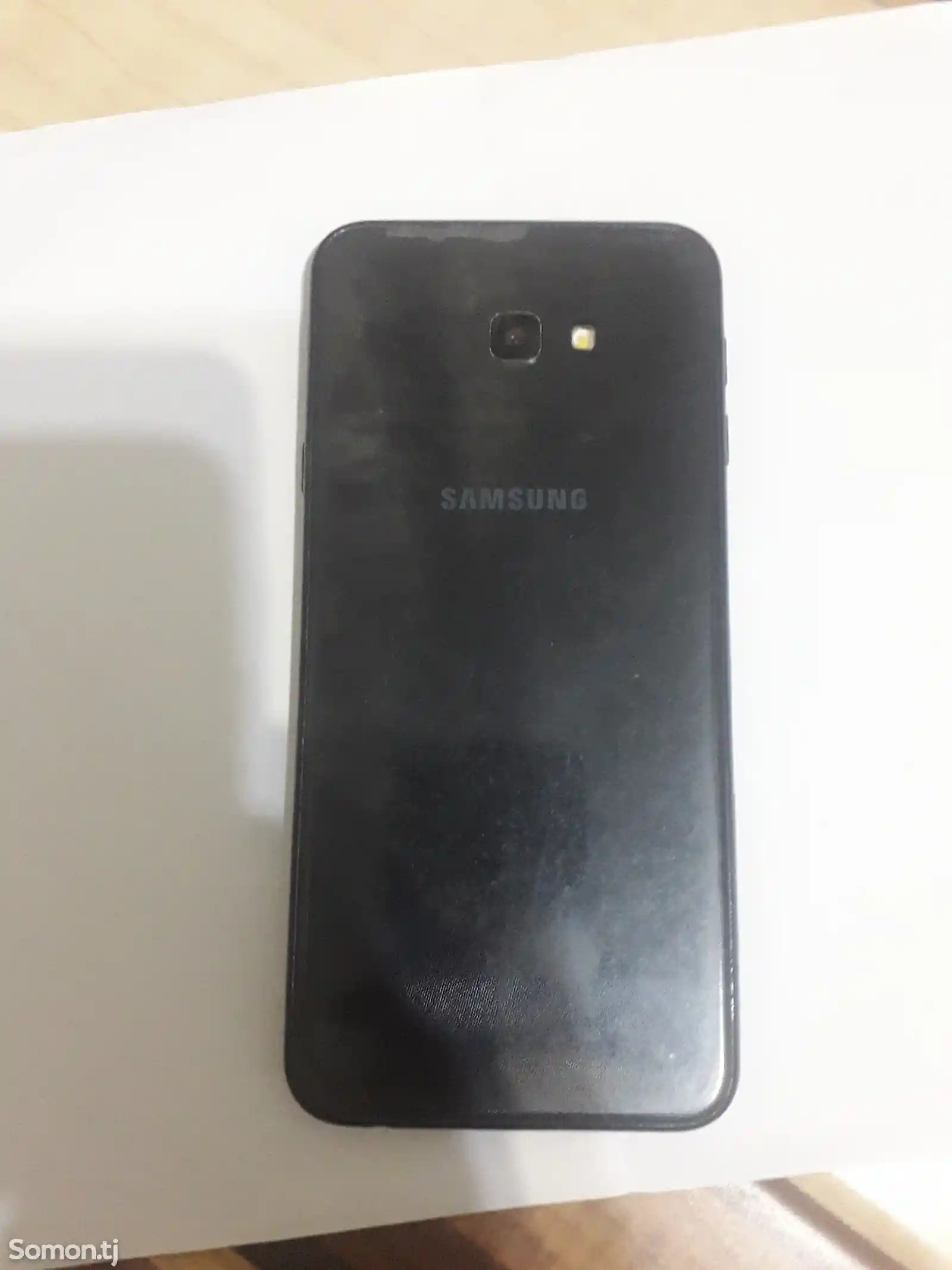 Samsung Galaxy J4+-2