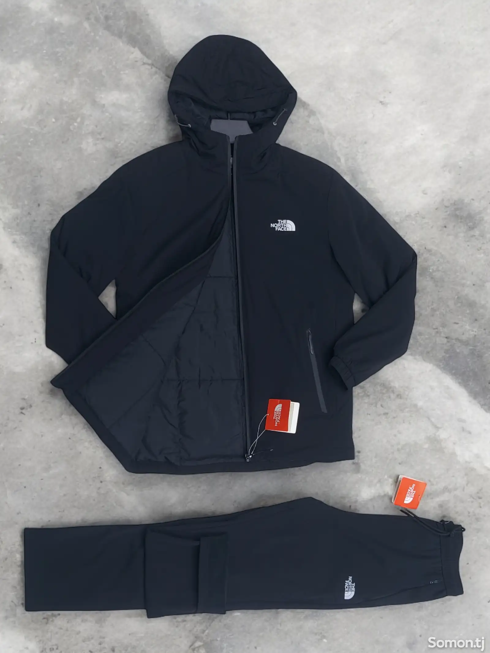 спортивный костюм The North Face-1