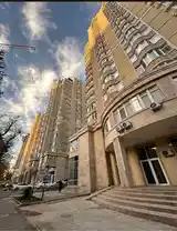 1-комн. квартира, 17 этаж, 86 м², Шохмансур-4