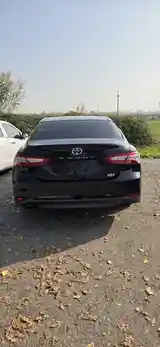 Toyota Camry, 2018-8