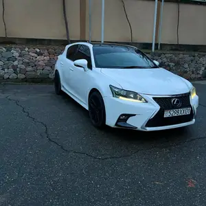 Lexus CT series, 2012