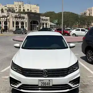 Volkswagen Passat, 2018
