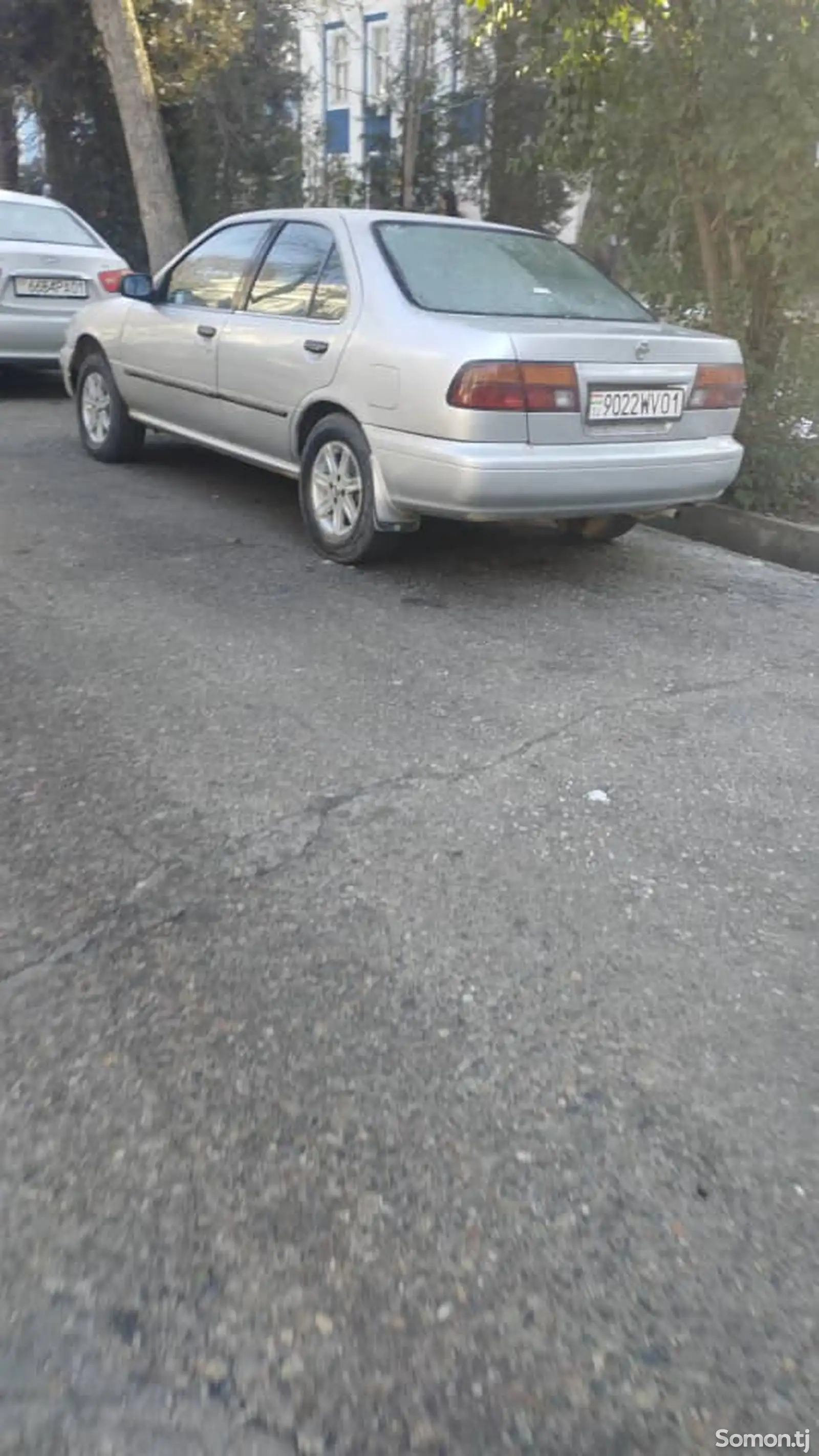 Nissan Sunny, 1996