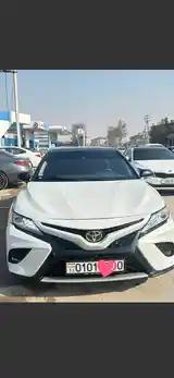 Toyota Camry, 2018-7