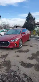 Hyundai Elantra, 2017-3