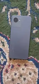 Телефон Realme-2