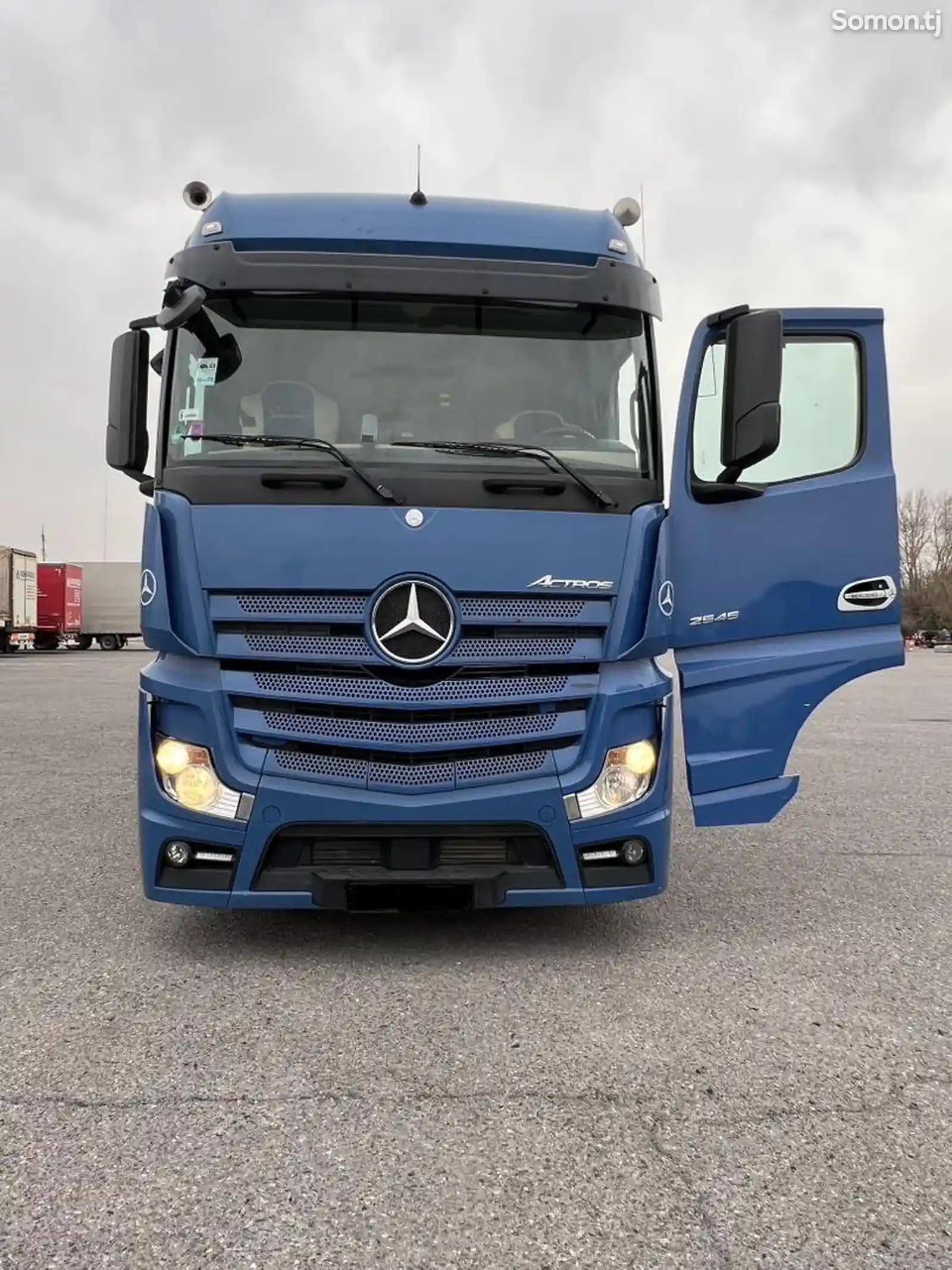 Седельный тягач Mercedes Actros euro 6-3