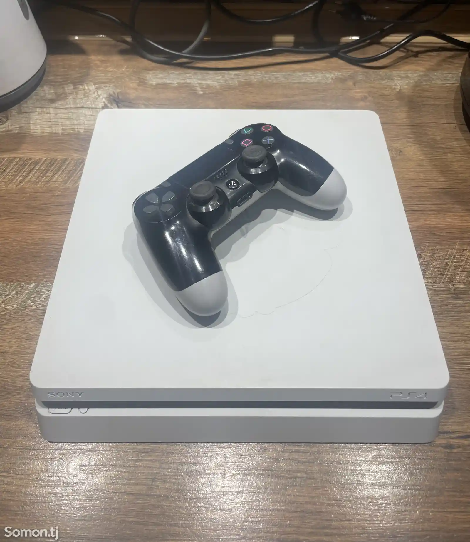 Игровая приставка PlayStation 4 Slim