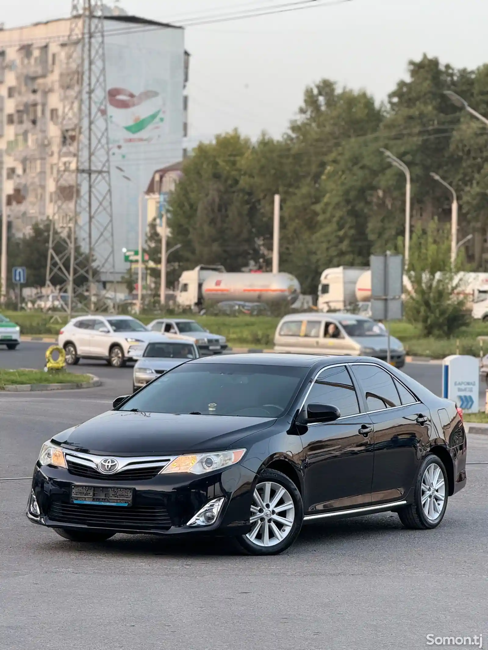 Toyota Camry, 2014-1