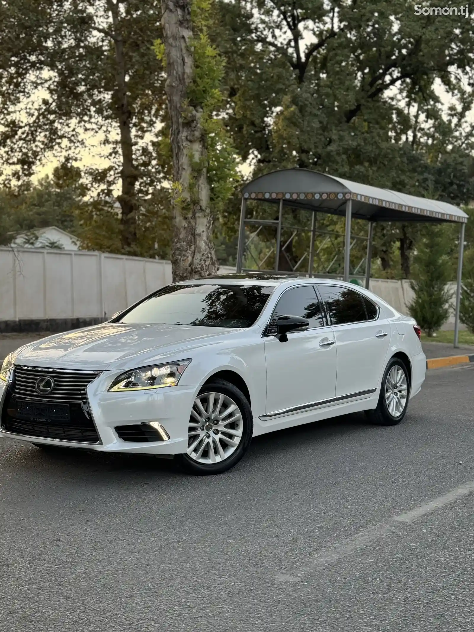 Lexus LS series, 2014-2