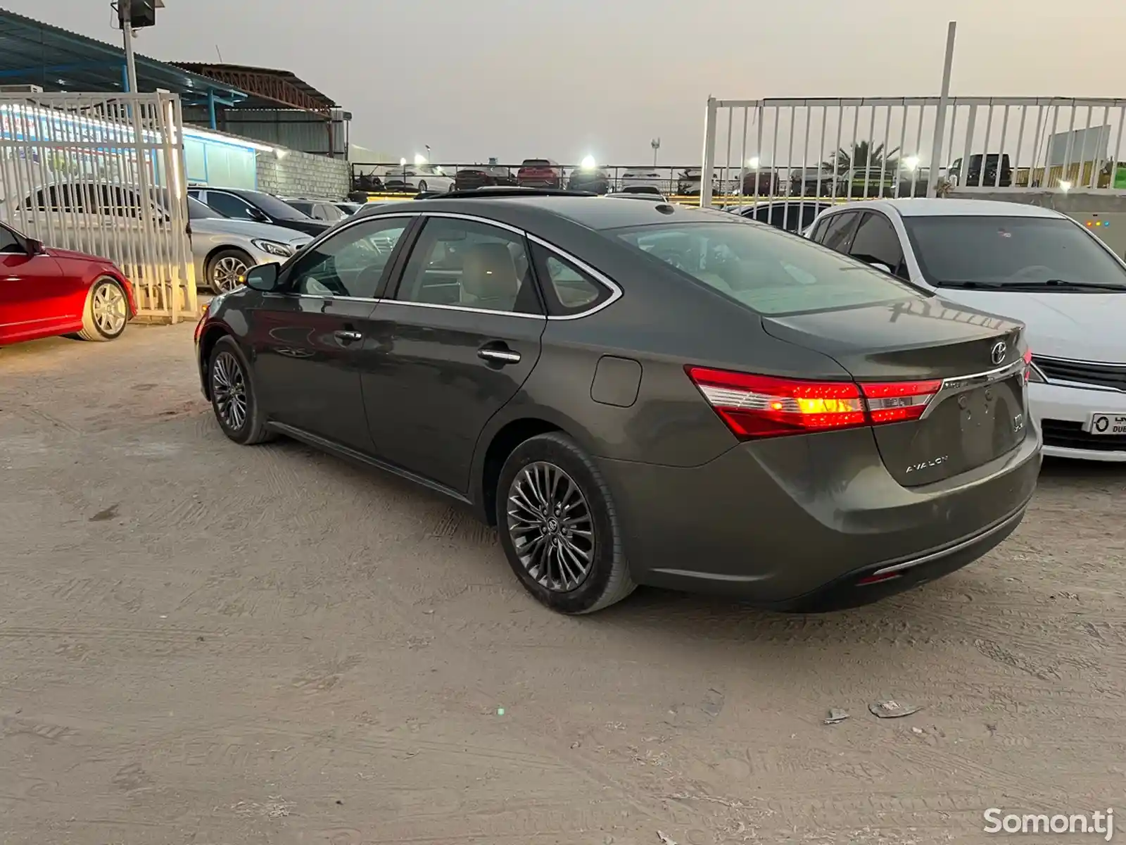 Toyota Avalon, 2015-7