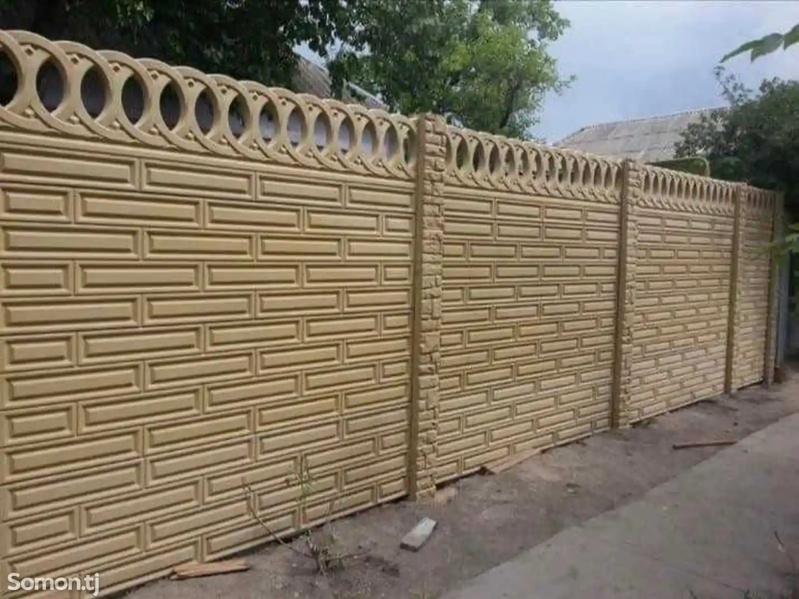 Декоративный забор из бетона-7