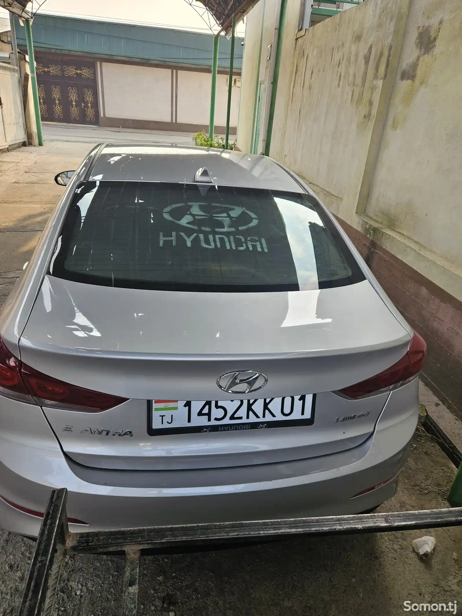 Hyundai Elantra, 2017-9