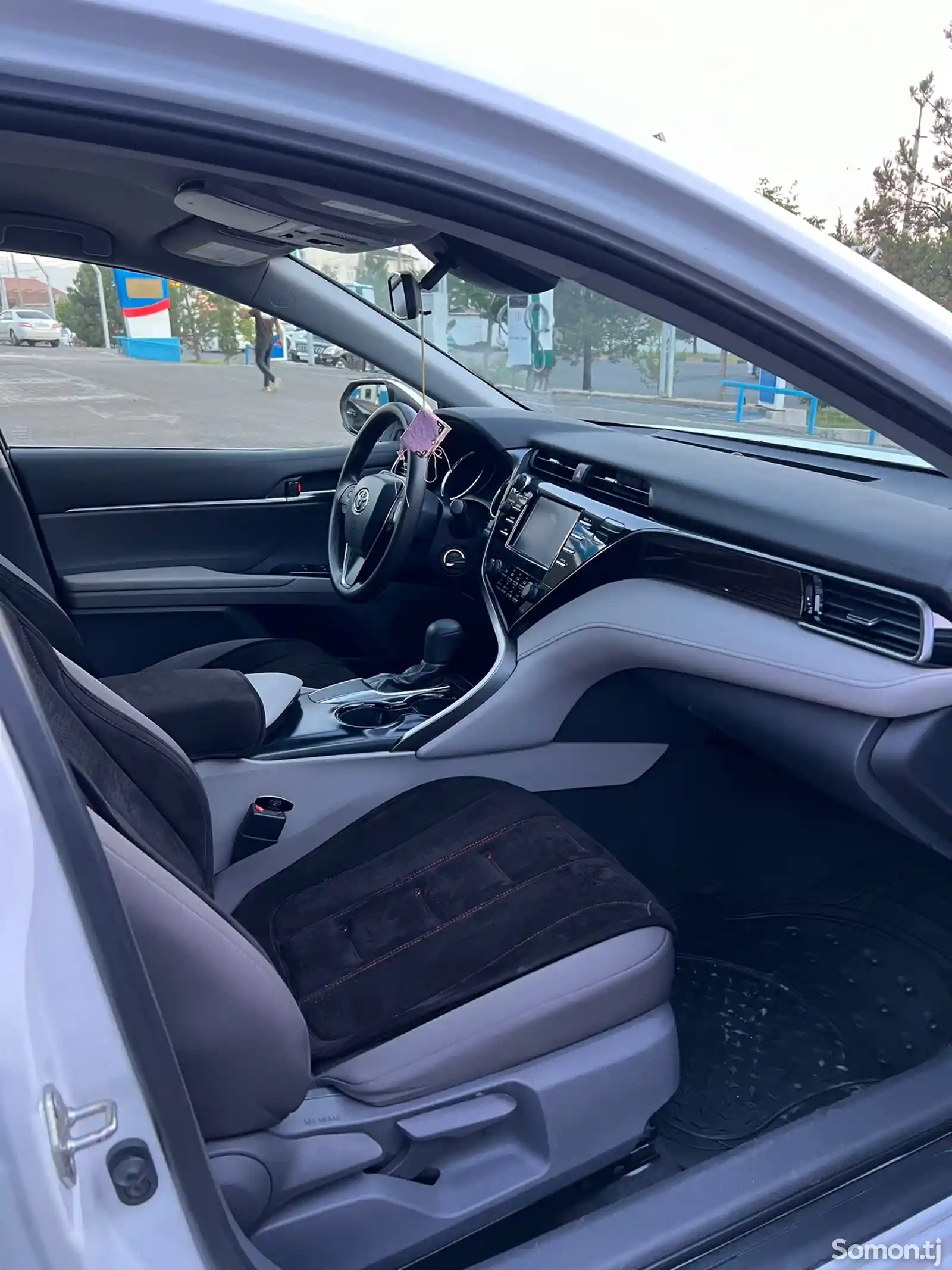 Toyota Camry, 2019-11