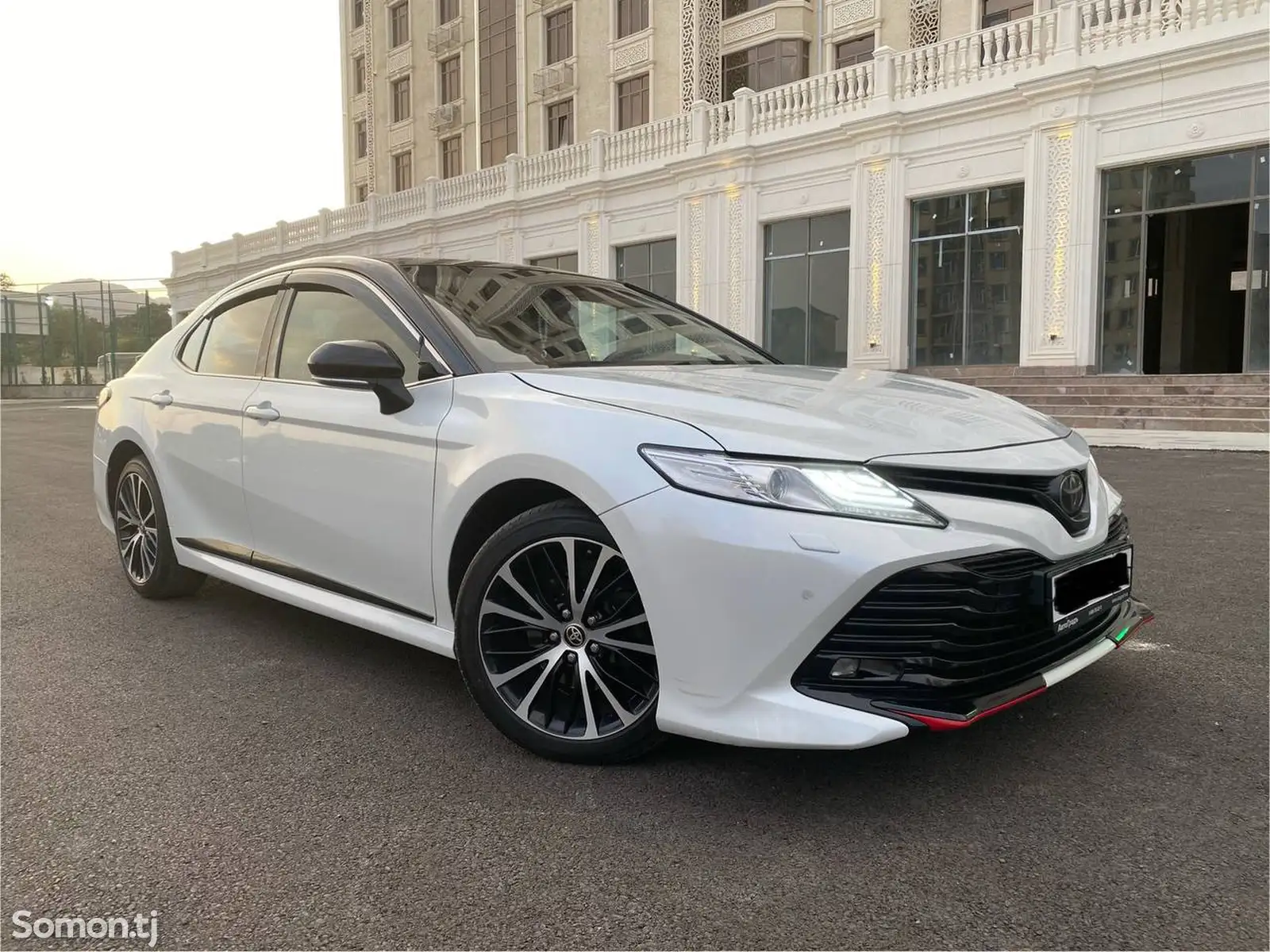 Toyota Camry, 2020-1