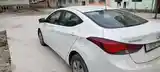 Hyundai Elantra, 2016-3