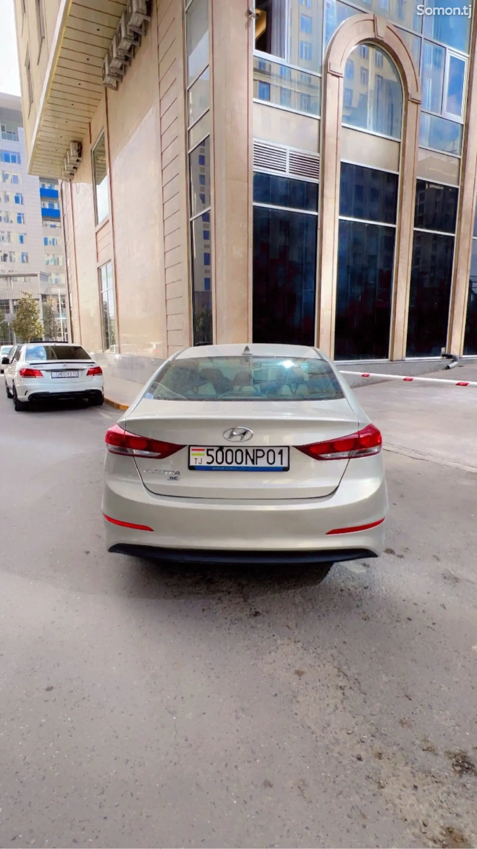 Hyundai Elantra, 2017-1