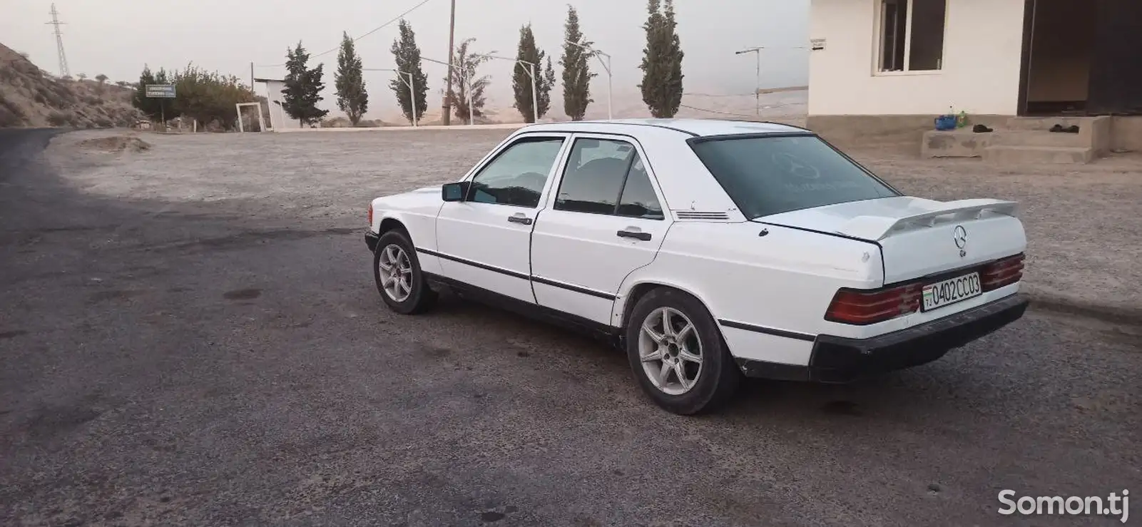 Mercedes-Benz W124, 1988-1