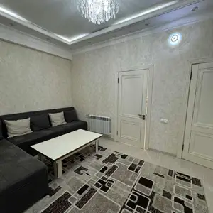 2-комн. квартира, 3 этаж, 50м², Шохмансур 4 дома