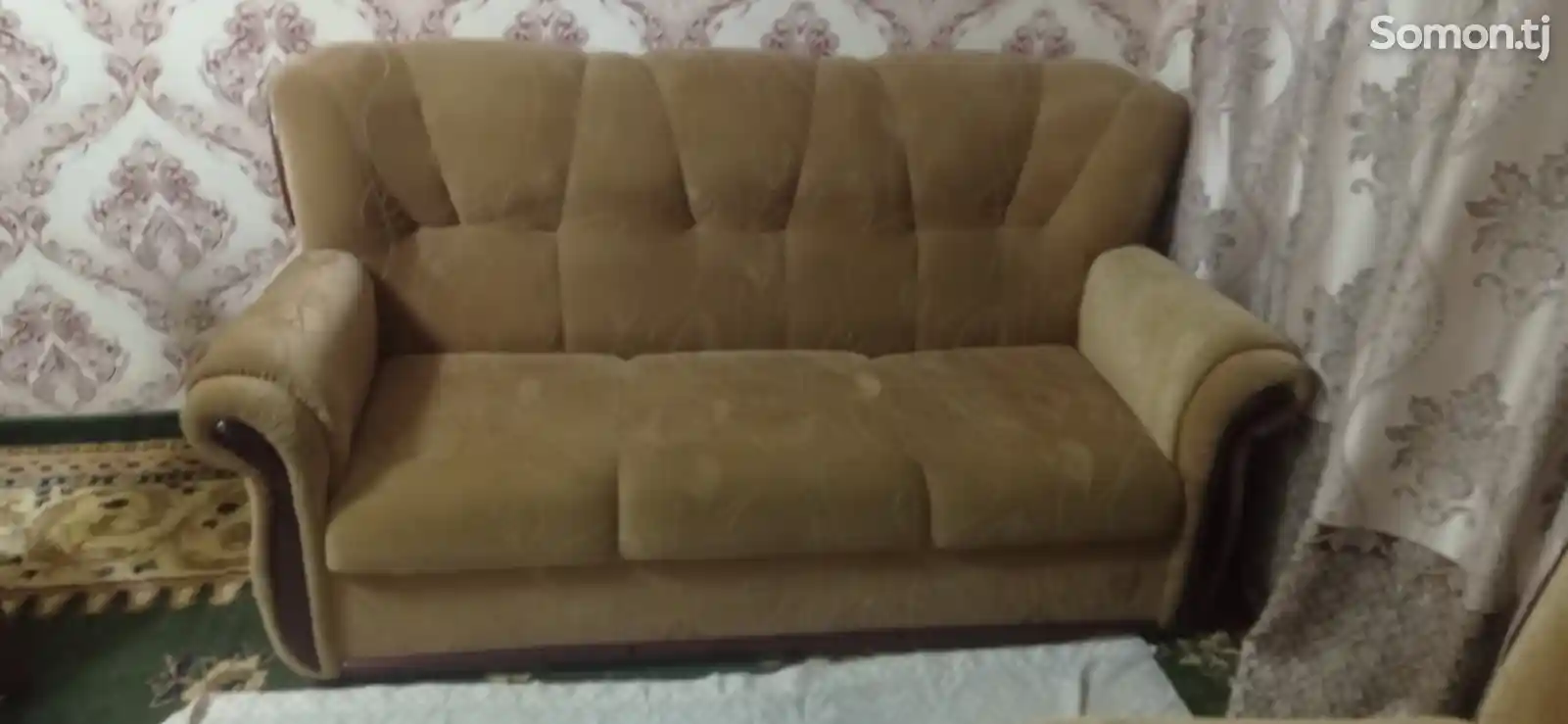 Кровать и диван с креслами-4