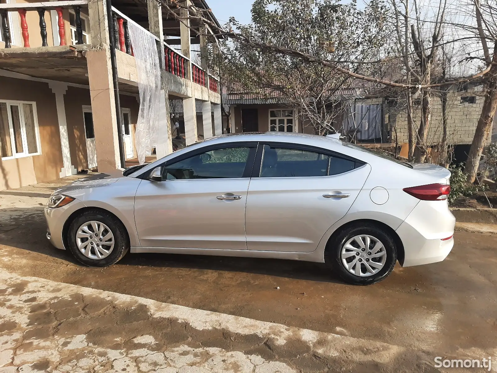 Hyundai Elantra, 2017-1