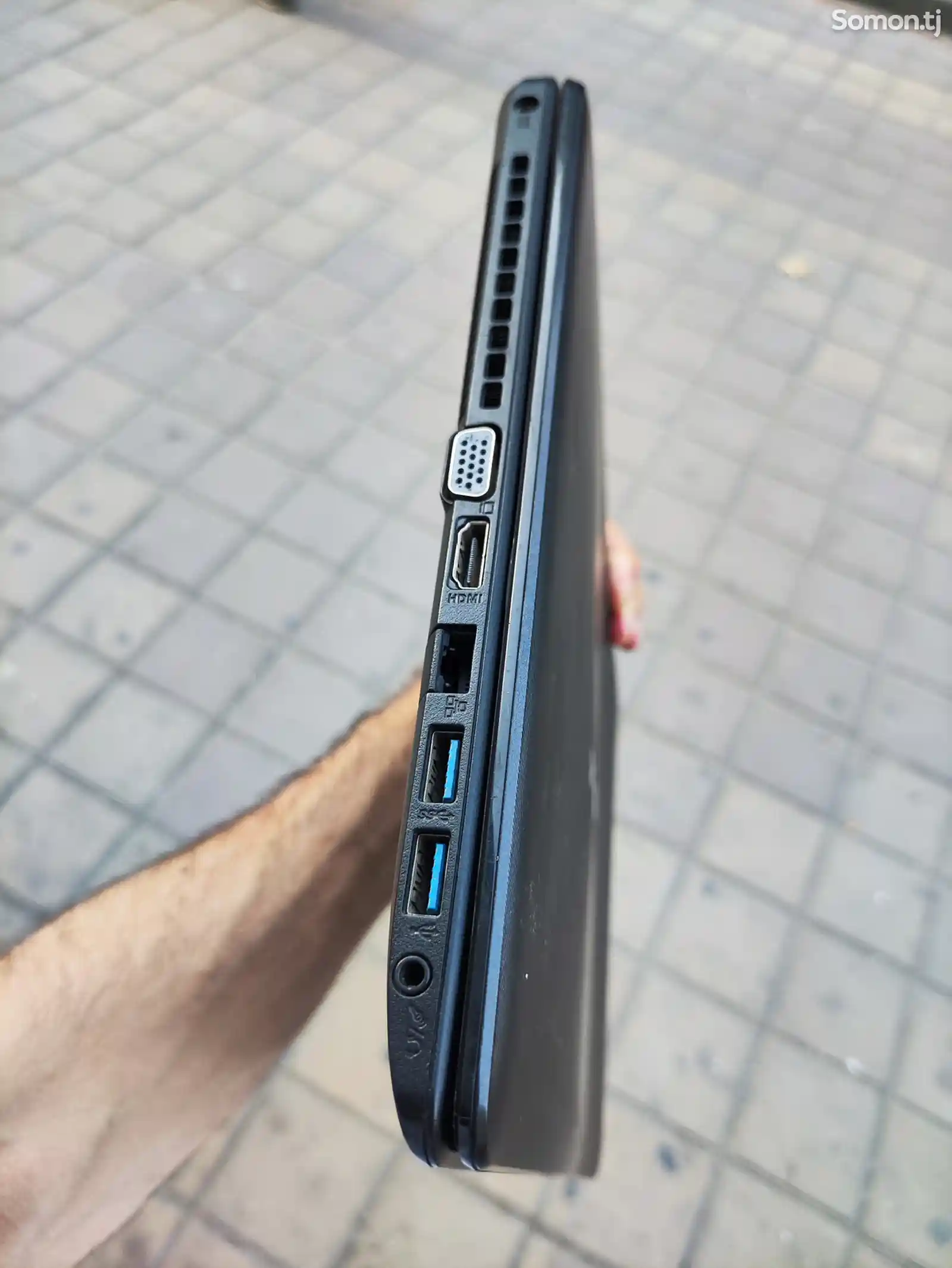 Ноутбук Asus E1 4/320gb-4