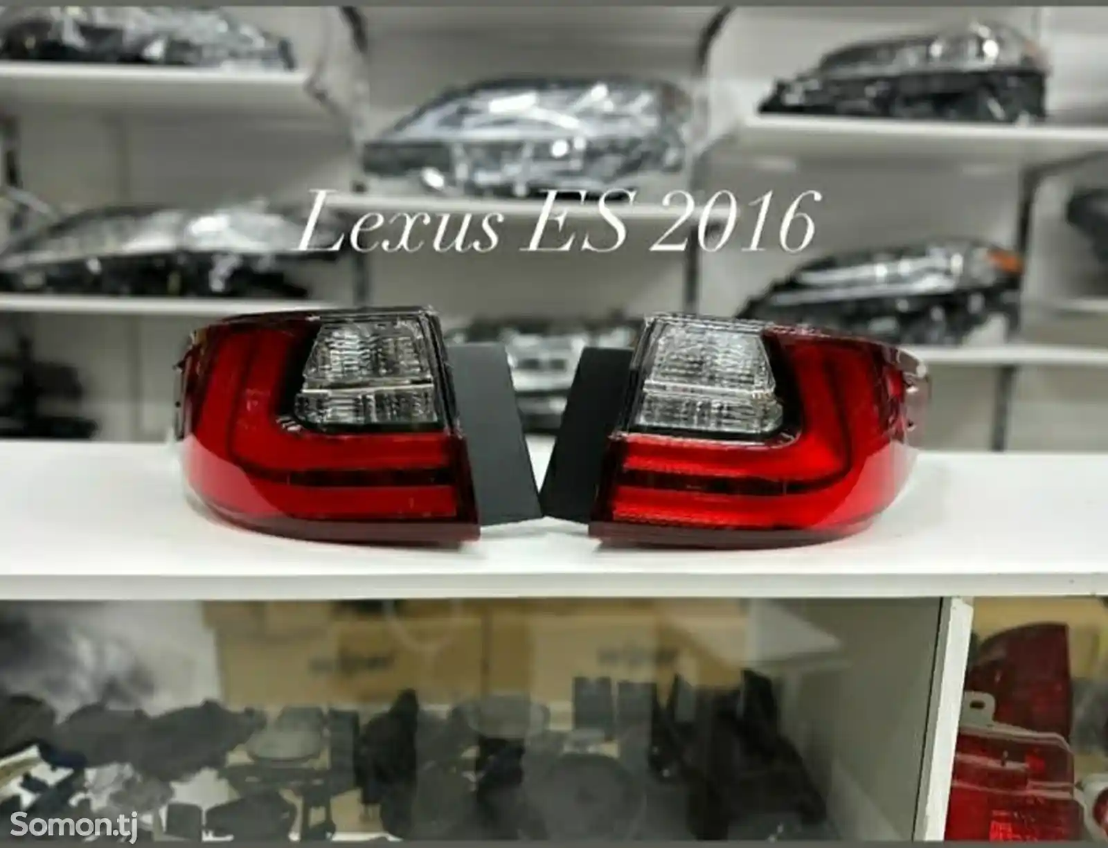Задние стоп фары на Lexus ES 2016-2018