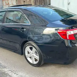 Toyota Camry, 2014