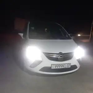 Opel Zafira, 2012