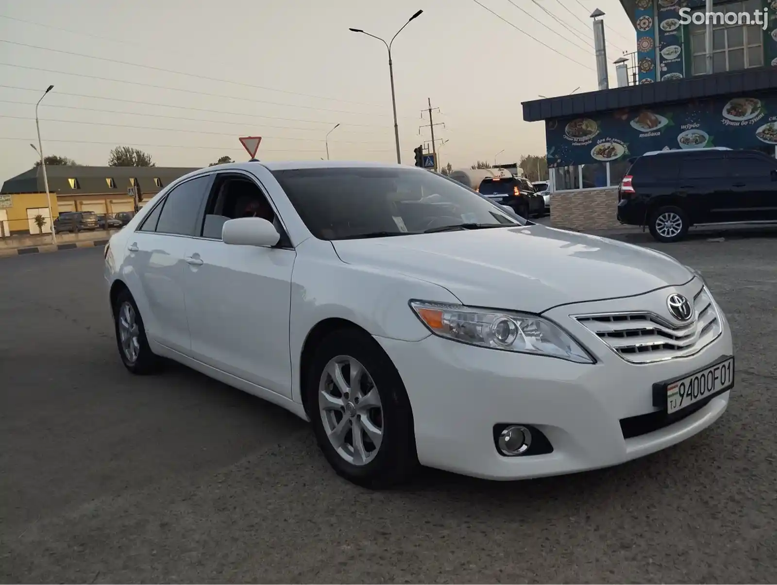 Капот для Toyota Camry 2010