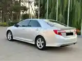 Toyota Camry, 2013-6