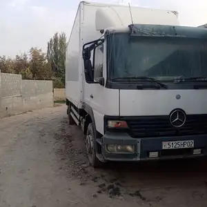 Бортовой грузовик Mercedes-Benz Atego 12 28, 2001