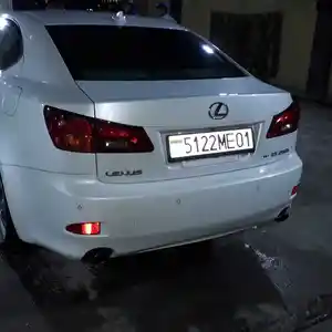 Lexus IS series, 2009