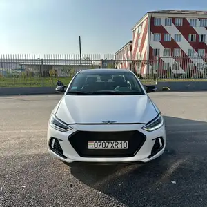 Hyundai Elantra, 2018