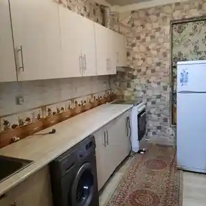 2-комн. квартира, 1 этаж, 50м², 84мкр