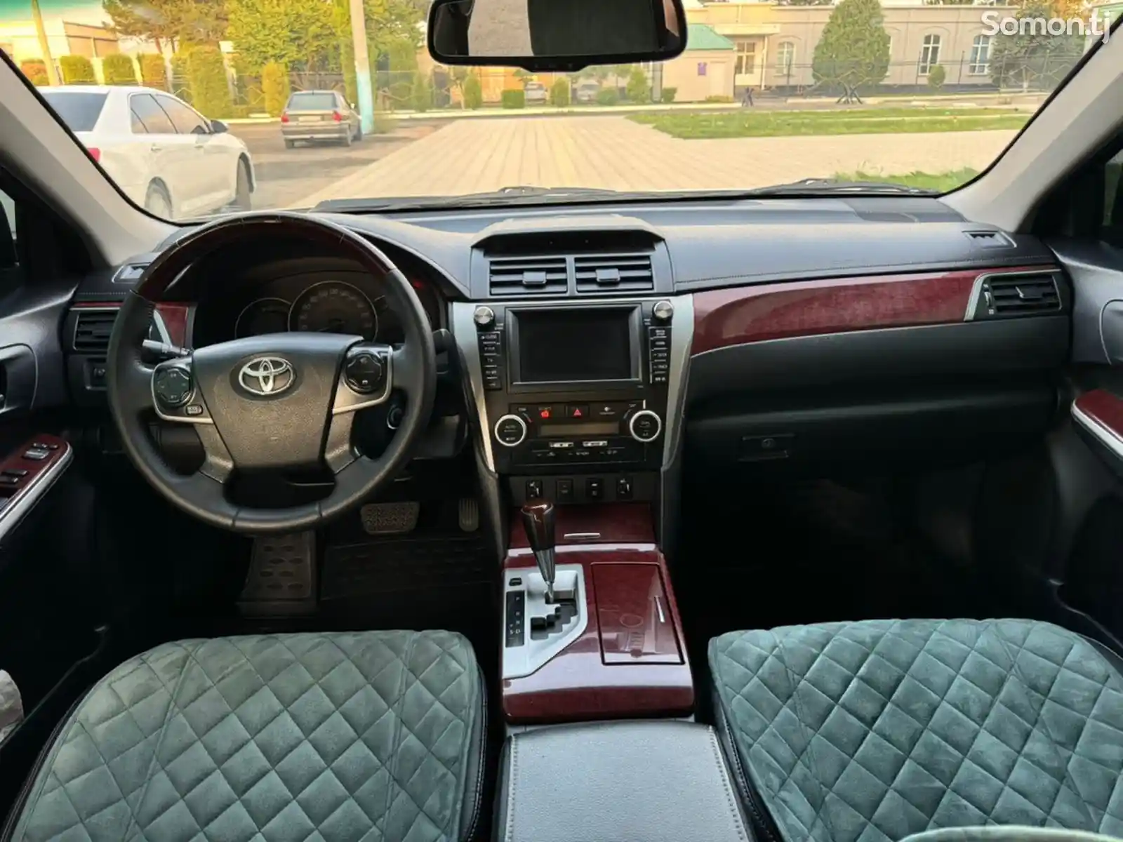 Toyota Camry, 2012-6