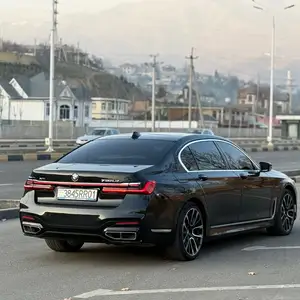 BMW 7 series, 2016