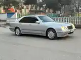 Mercedes-Benz E class, 2001-4