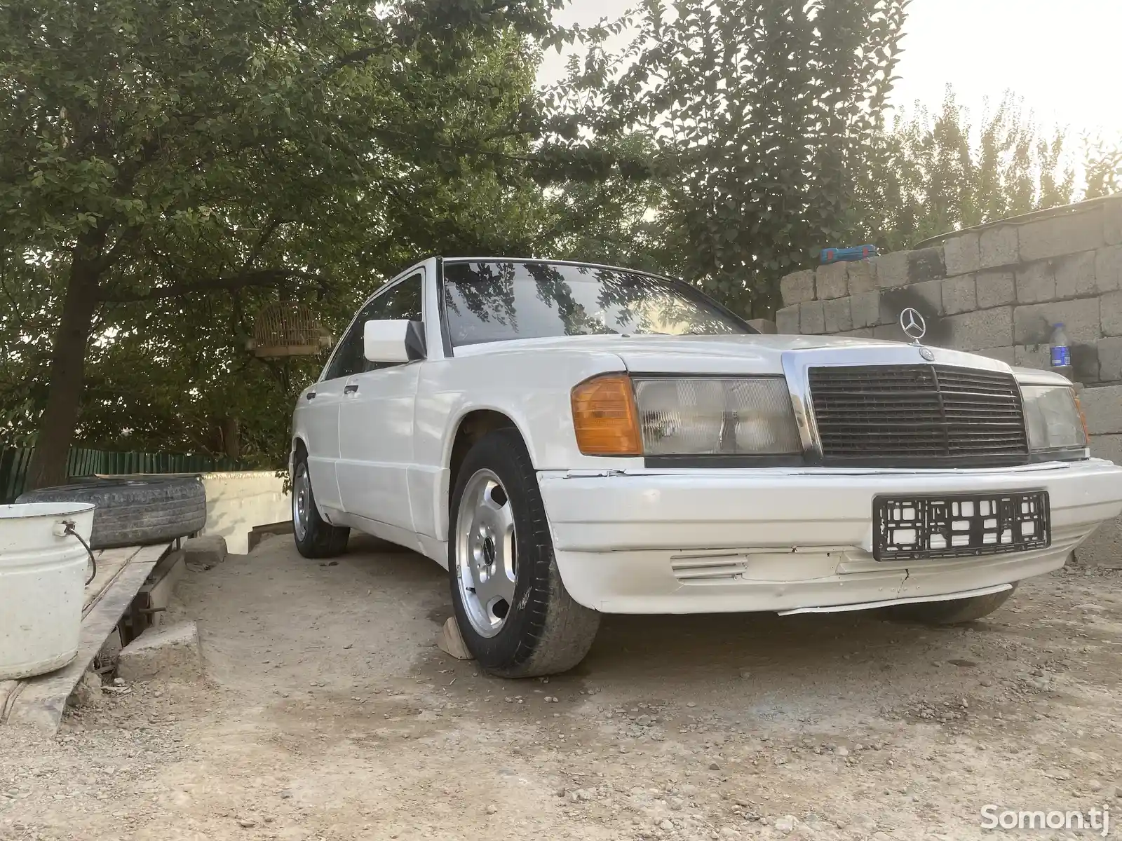 Mercedes-Benz W201, 1989-1