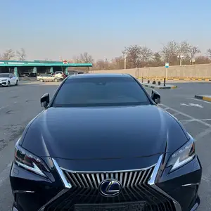 Lexus ES series, 2020