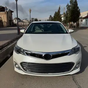 Toyota Avalon, 2013