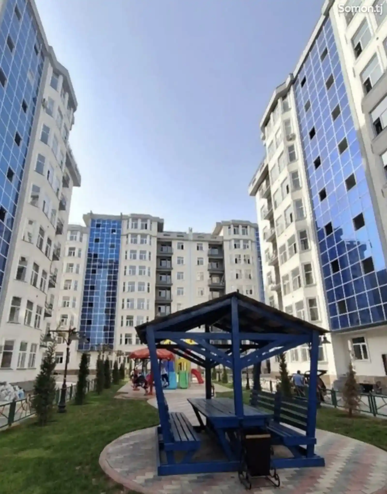 3-комн. квартира, 2 этаж, 106 м², Лучоб-1