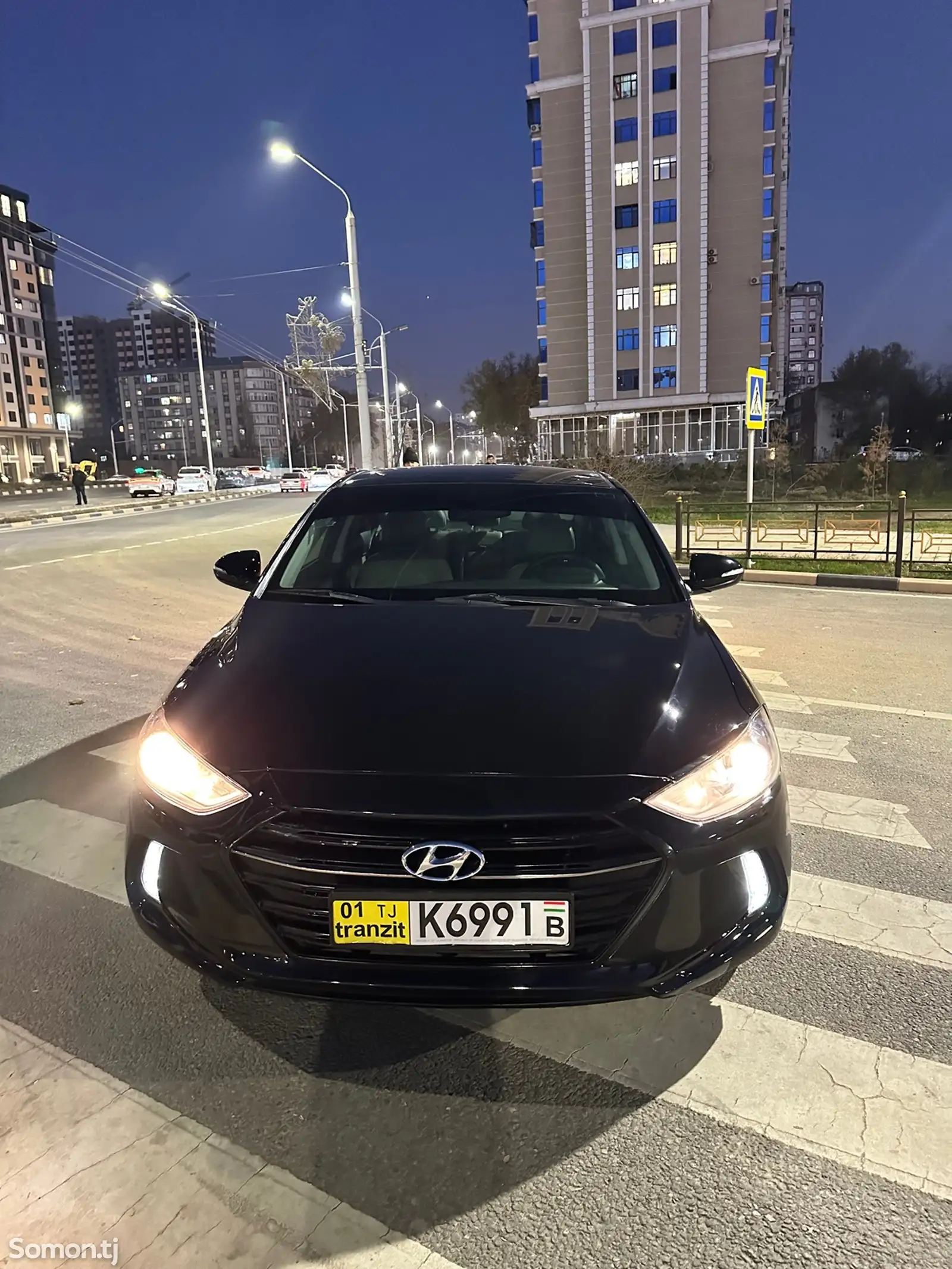 Hyundai Elantra, 2017-1