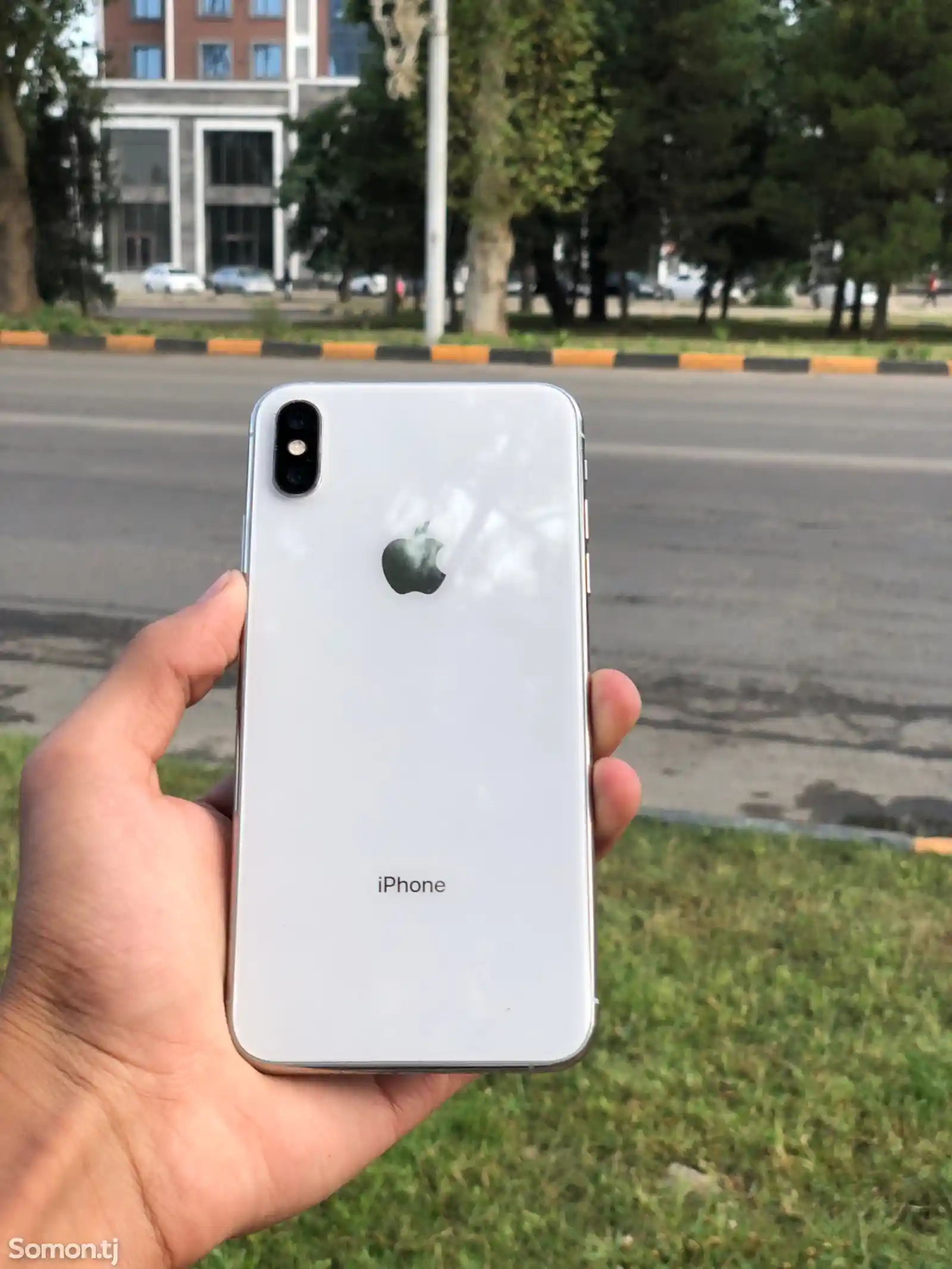 Apple iPhone Xs Max, 64 gb, Silver-1