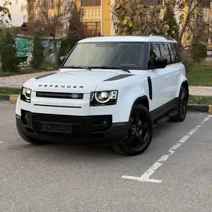 Land Rover Defender, 2023