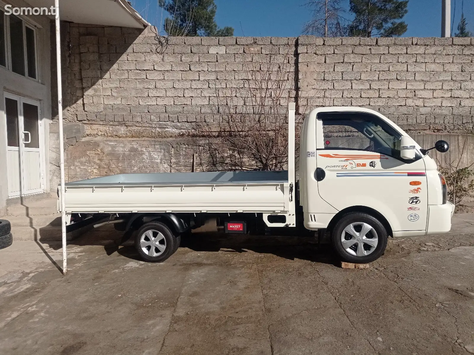 Бортовой автомобиль Hyundai Porter 2, 2016-1