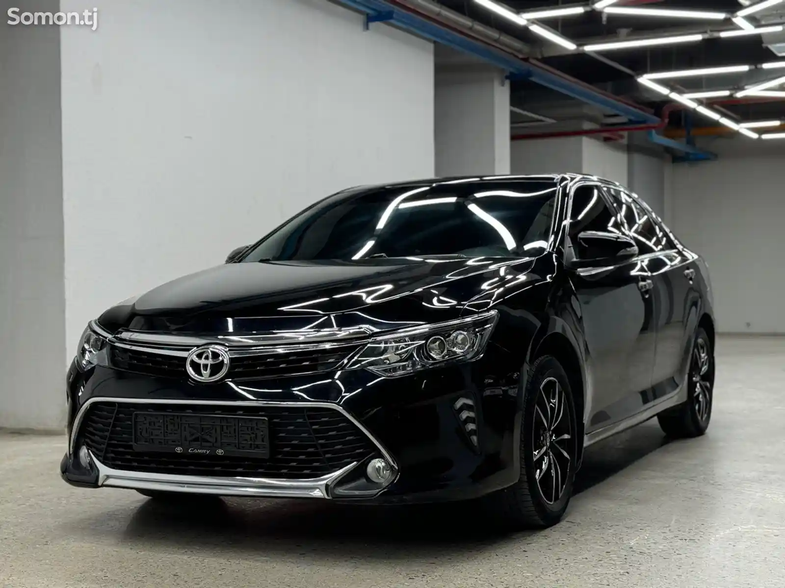 Toyota Camry, 2016-1