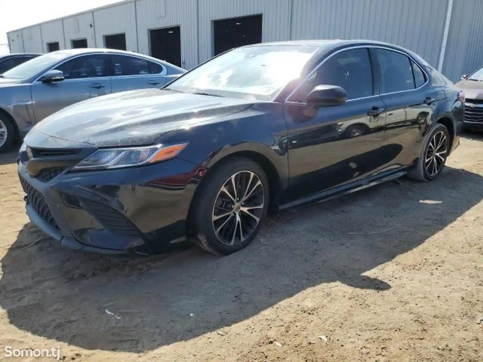 Toyota Camry, 2017-1