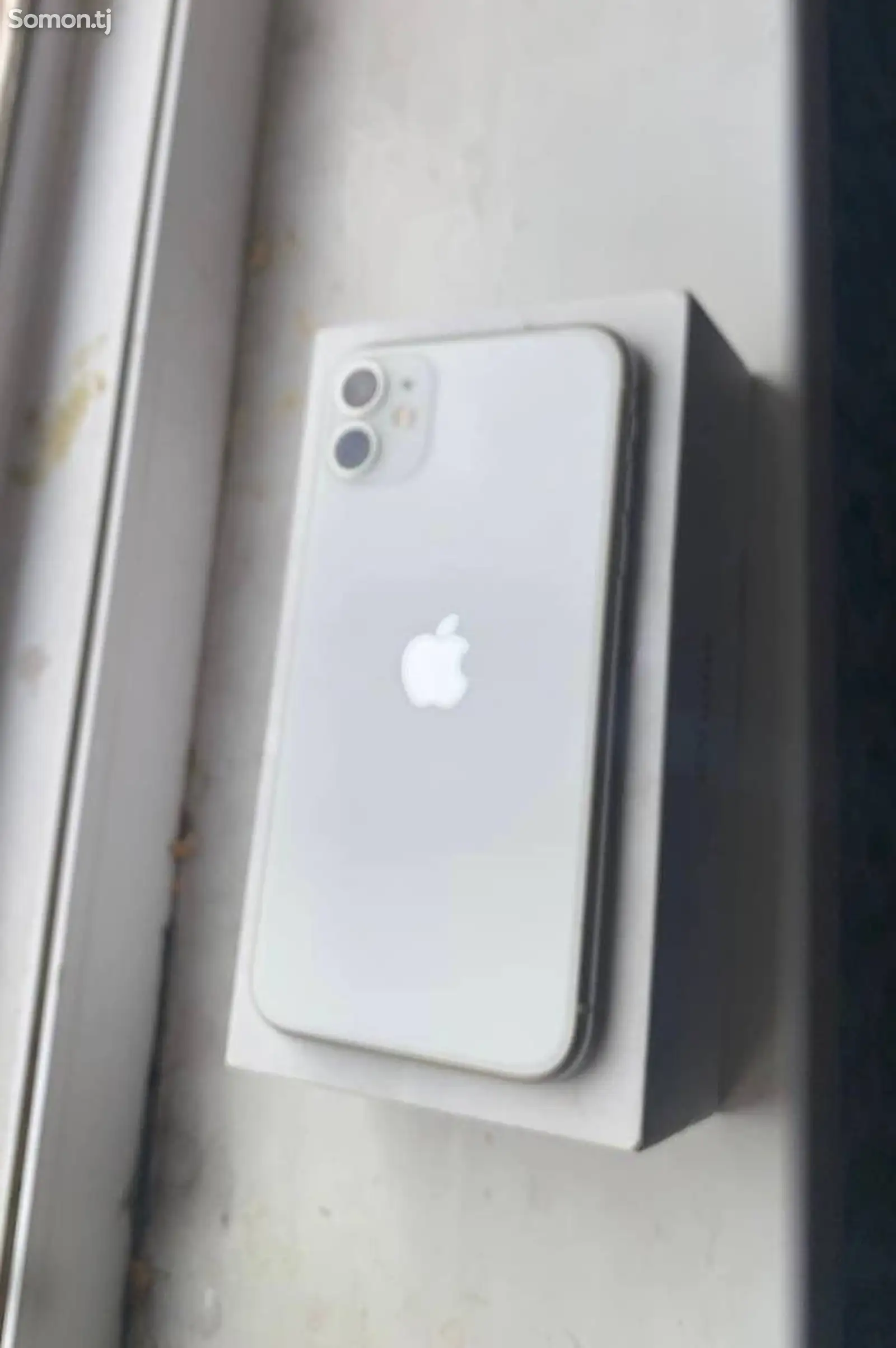 Apple iPhone 11, 64 gb, White-1