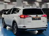 Toyota RAV 4, 2018-5